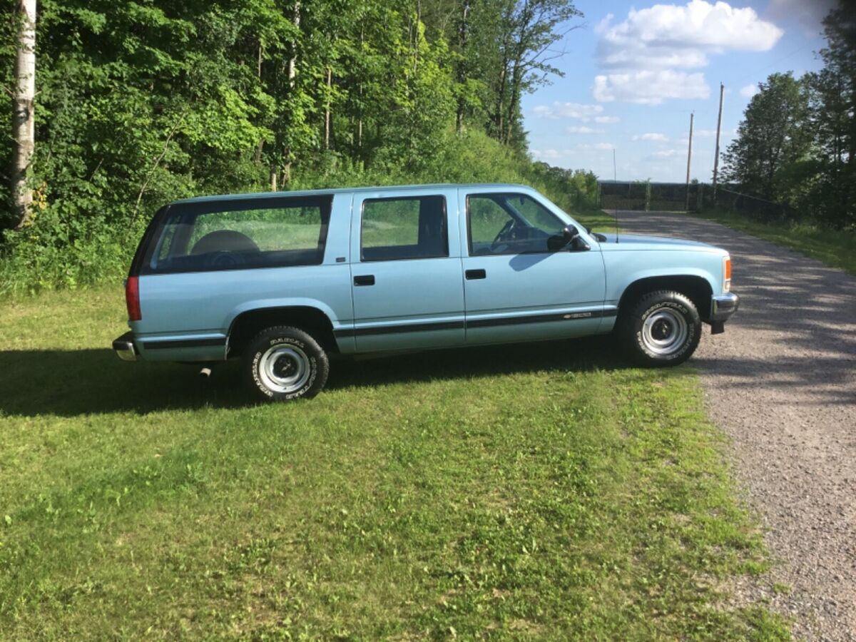 1992 Chevrolet Suburban - photo 3