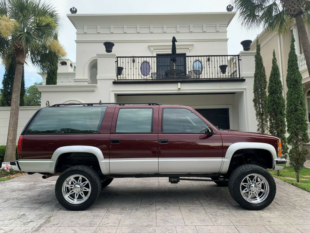1992 Chevrolet Suburban 3/4 Ton, 4X4, 454 V8, front/rear AC, 3rd row, beautiful! 1992 Chevrolet Suburban silverado