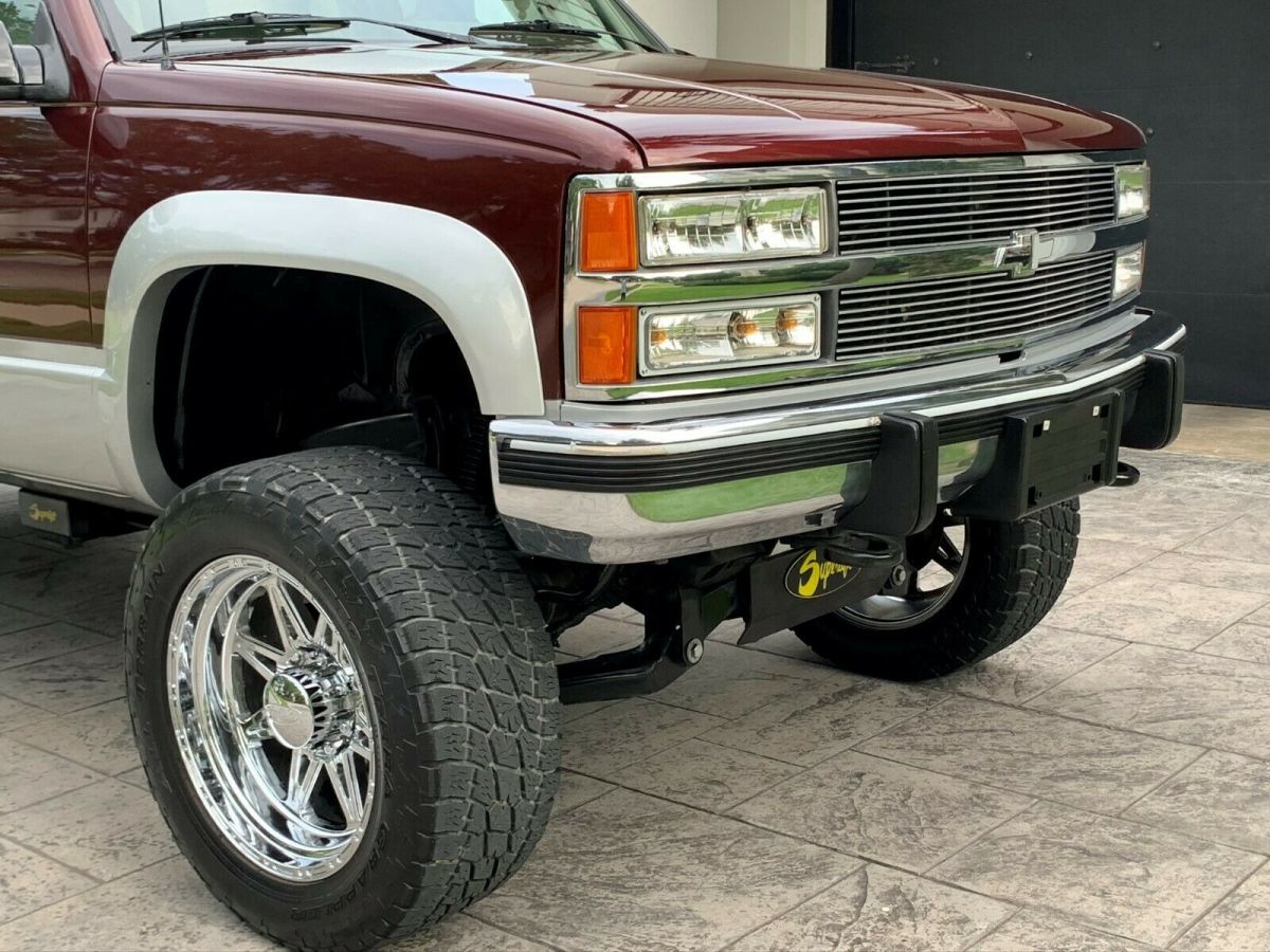 1992 Chevrolet Suburban silverado - photo 3