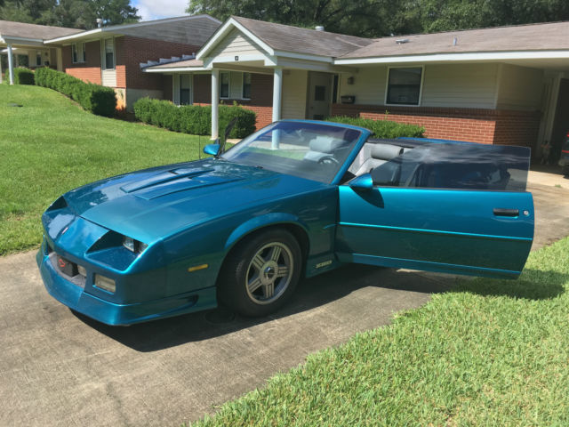 1992 Chevrolet Camaro - photo 10