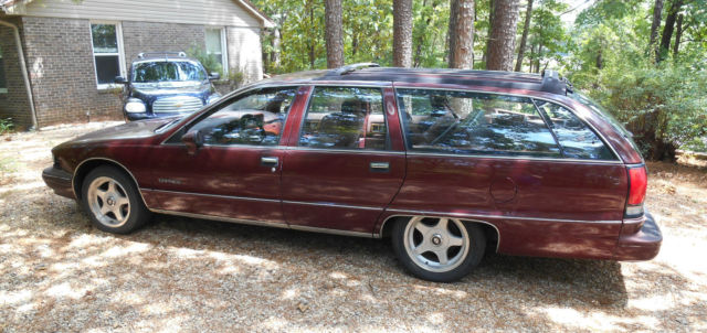 1992 Chevy Caprice Classic 9 Passenger Station Wagon Plus Complete Parts Car 1992 Chevrolet Caprice