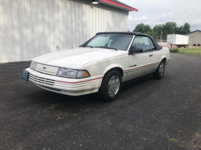 1992 Chevrolet Cavalier RA