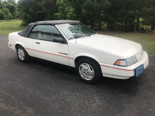 1992 Chevrolet Cavalier RA - photo 2
