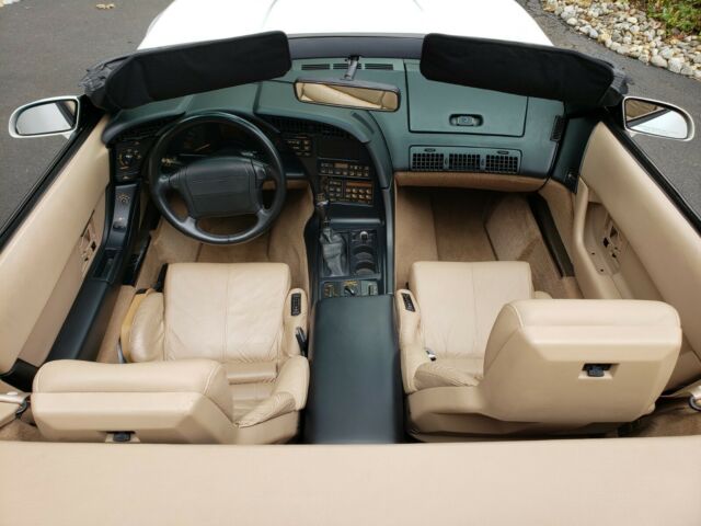1992 Chevrolet Corvette CONVERTIBLE - photo 11