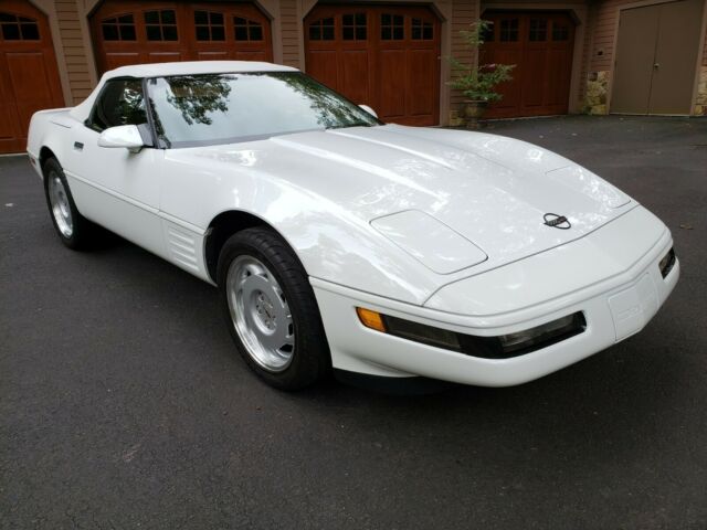 1992 Chevrolet Corvette CONVERTIBLE - photo 2