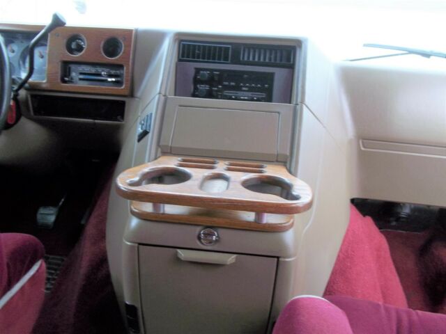 1992 Chevrolet G20 Van Gladiator Conversion - photo 12