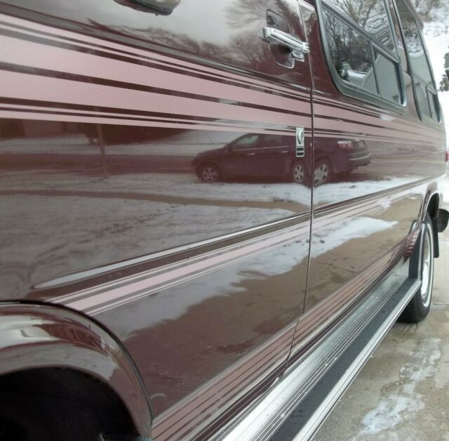 1992 Chevrolet G20 Van Gladiator Conversion - photo 2