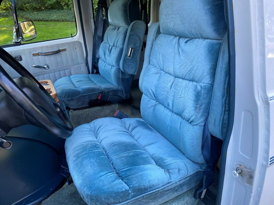 1992 Chevrolet G20 Van Tiara - photo 7