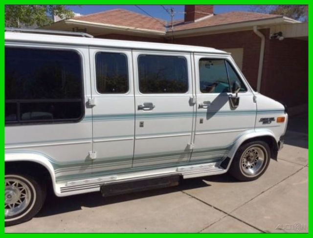 1992 Chevy G20 Used 5.7L V8 16V Automatic RWD Minivan/Van Handicapped/Conversion 1992 Chevrolet Sportvan G20