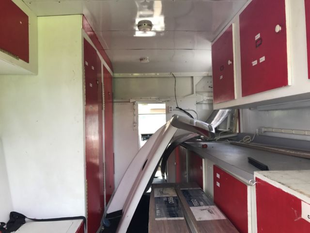 1992 Chevrolet G30 Cutaway Box truck - photo 8