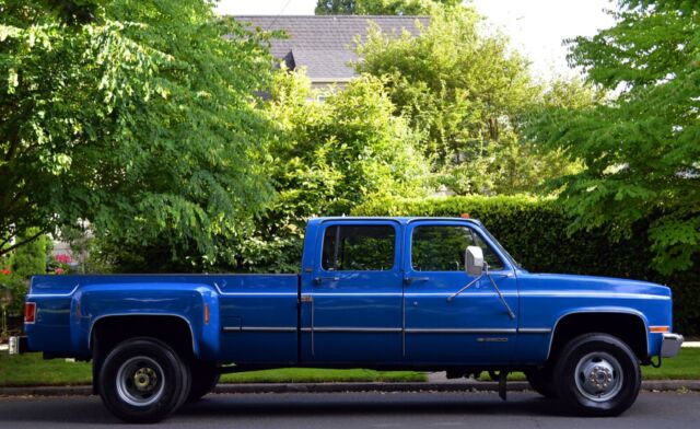 1992 Chevrolet C/K Pickup 3500 K30 - photo 3