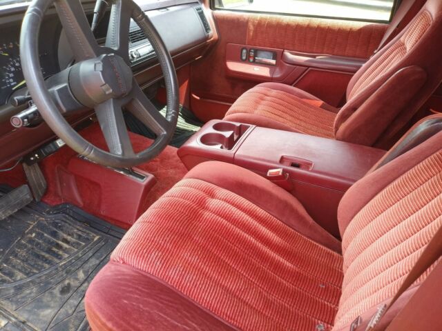 1992 Chevrolet Suburban - photo 3