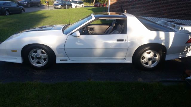 1992 Chevy Z28 Camaro 25th Anniversary Edition 1992 Chevrolet Camaro Z28 5.0 230hp Z28
