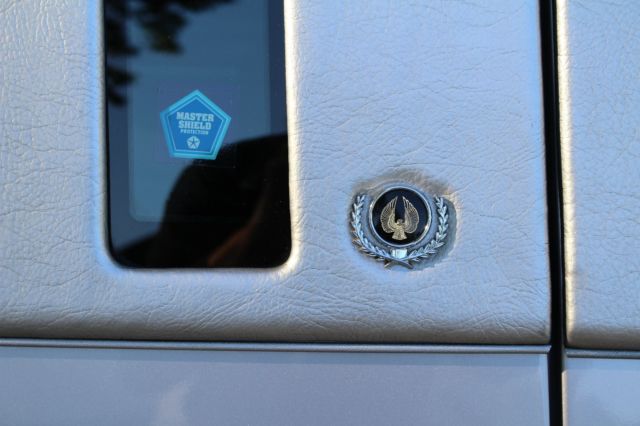 1992 Chrysler Imperial 4 door sedan - photo 11