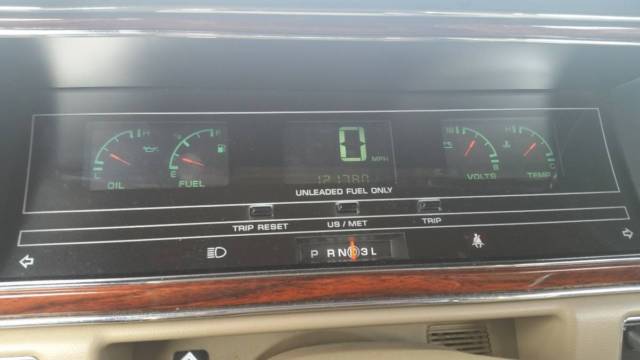 1992 Chrysler Imperial - photo 11