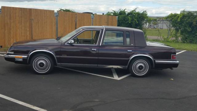 1992 Chrysler Imperial - photo 2