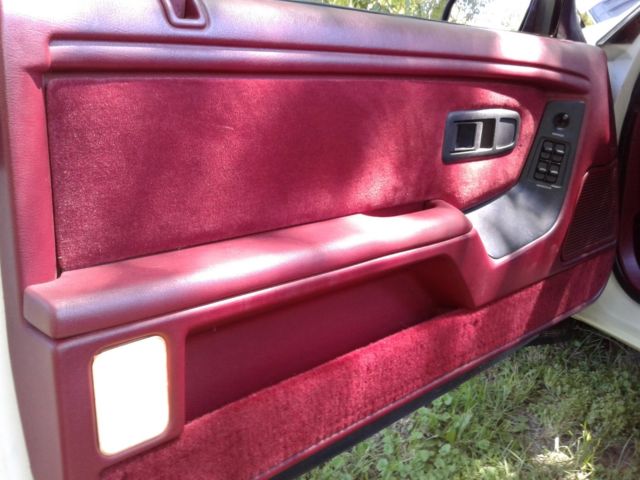 1992 Chrysler LeBaron Convertible - photo 10
