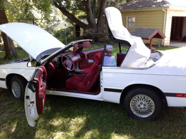 1992 Chrysler LeBaron Convertible - photo 12