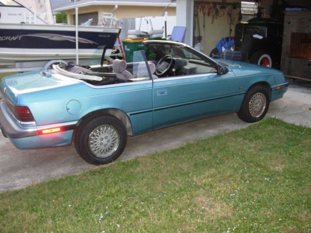 1992 Chrysler LeBaron convertible - photo 3