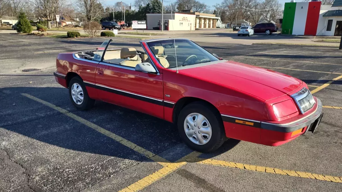1992 Chrysler LeBaron Highline Convertible 3.0L V6 Power! Clean underneath! 1992 Chrysler LeBaron