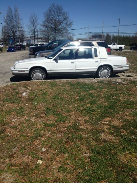 1992 Chrysler New Yorker Fifth Avenue - photo 6