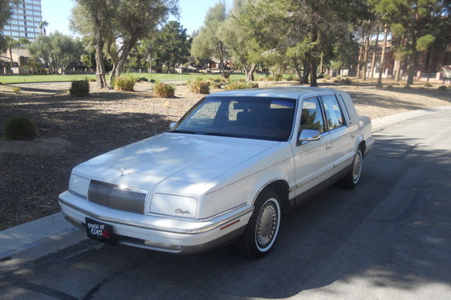 1992 CHRYSLER NEW YORKER FIFTH AVENUE UNIQUE MINI LIMO: SELLING AT NO RESERVE! 1992 Chrysler New Yorker Fifth Avenue