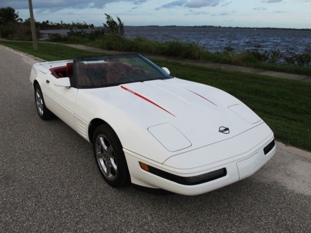 1992 Chverolet Corvette Convertible, Low miles, Show conditition inside and out 1992 Chevrolet Corvette Convertible