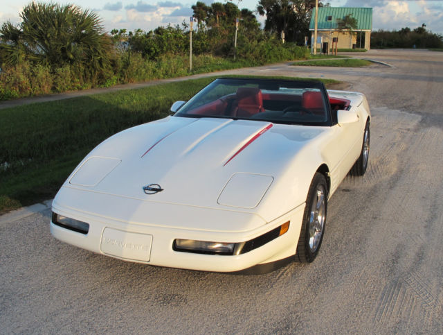 1992 Chevrolet Corvette Convertible - photo 7