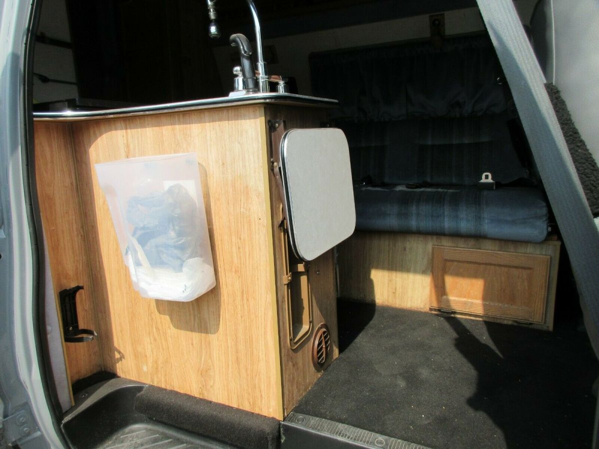 1992 Ford E-Series Van - photo 10