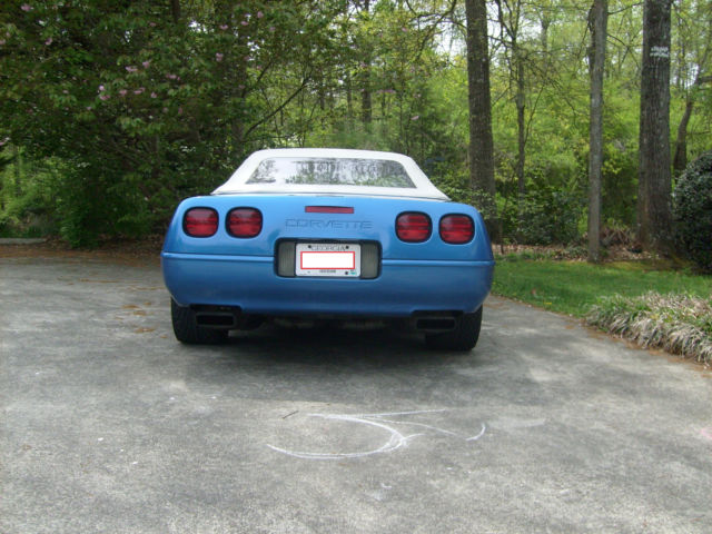 1992 Chevrolet Corvette Convertible - photo 2