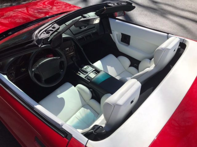 1992 Chevrolet Corvette Convertible - photo 2