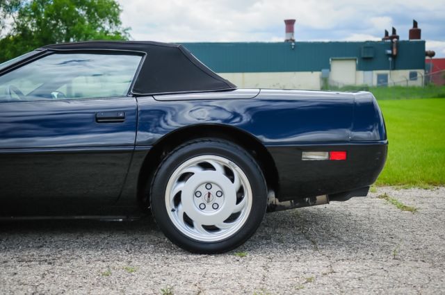 1992 Chevrolet Corvette Convertible - photo 9