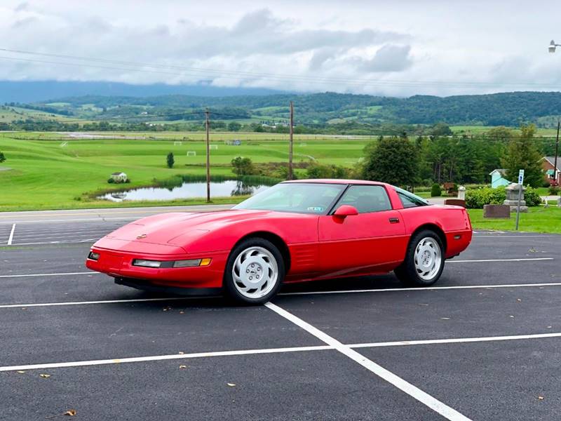 1992 Corvette Coupe *Red/Black*30KOrigMiles*ServiceHistory/Docs*3Owner*LIkeNEW 1992 Chevrolet Corvette Base 2dr Hatchback