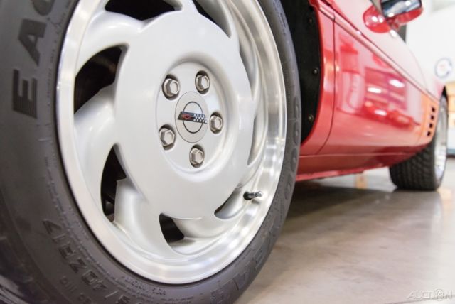 1992 Chevrolet Corvette 2dr Coupe Hatchback - photo 12
