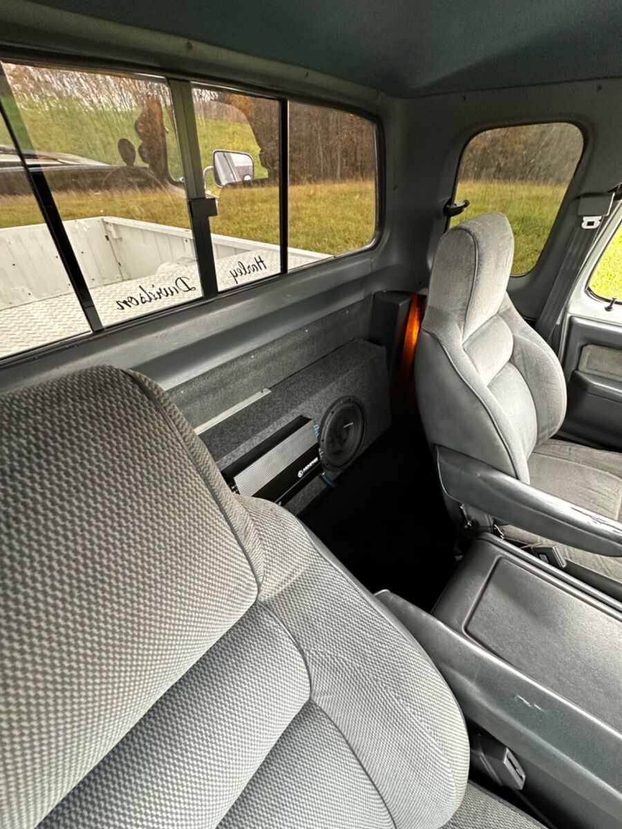 1992 Dodge D350 - photo 6
