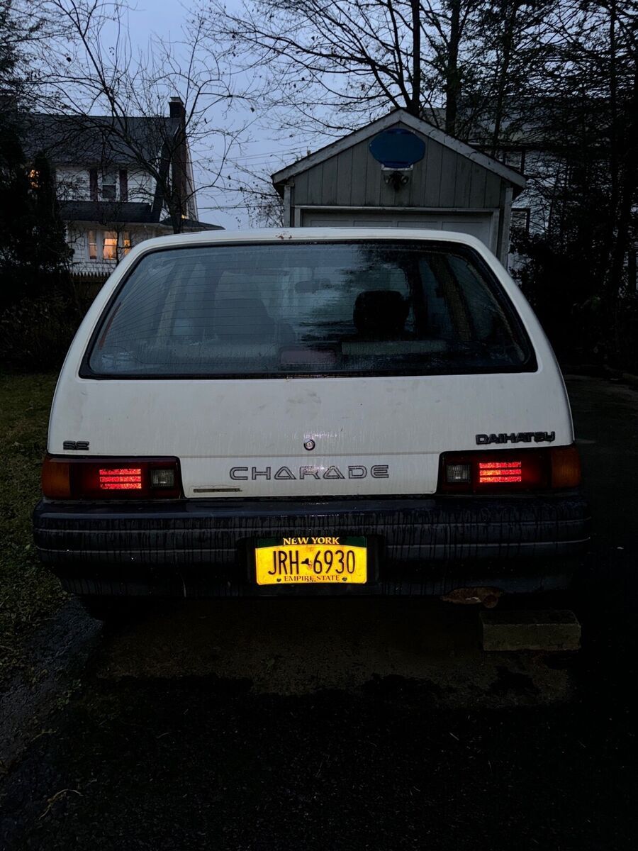 1992 Daihatsu Charade SE - photo 3