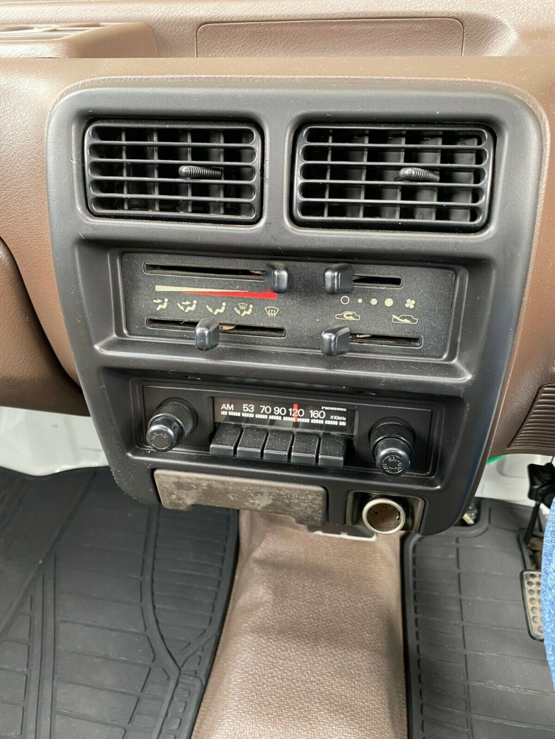 1992 Daihatsu HiJet 4 Wheel Drive Pick up - photo 12