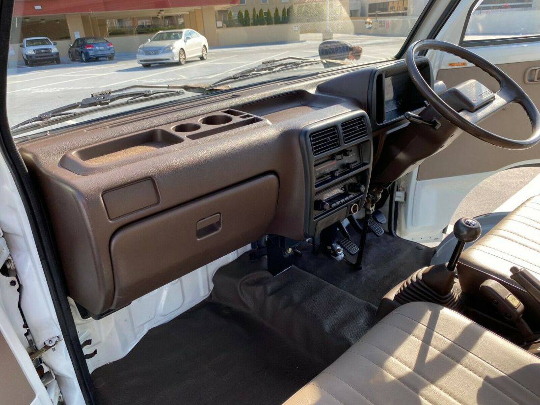 1992 Daihatsu Hilux 4 Wheel Drive Pick up - photo 13