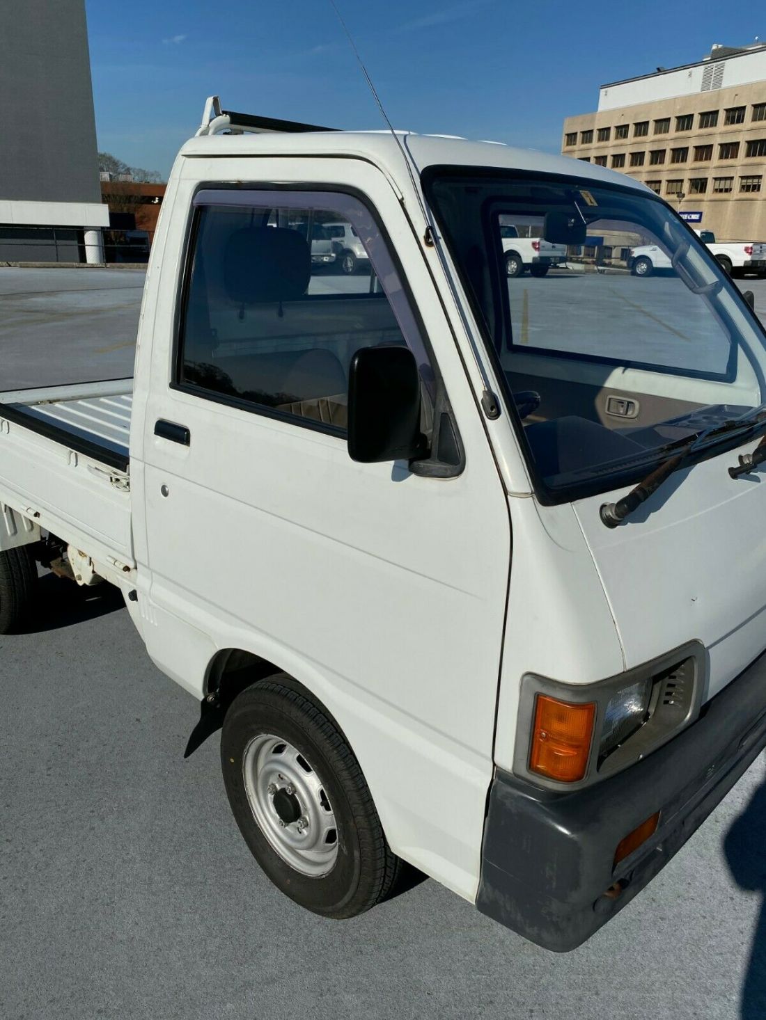 1992 Daihatsu Hilux 4 Wheel Drive Pick up - photo 4
