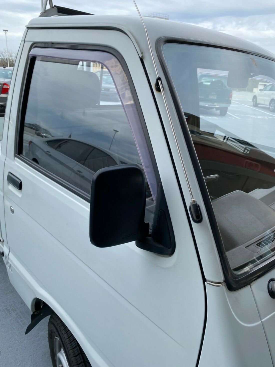 1992 Daihatsu Hilux 4 Wheel Drive Pick up - photo 8