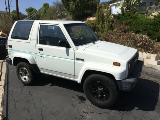 1992 daihatsu rocky sx 1.6l with additional parts car! 1992 Daihatsu Rocky SE
