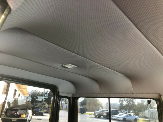 1992 Land Rover Defender 110 - photo 13