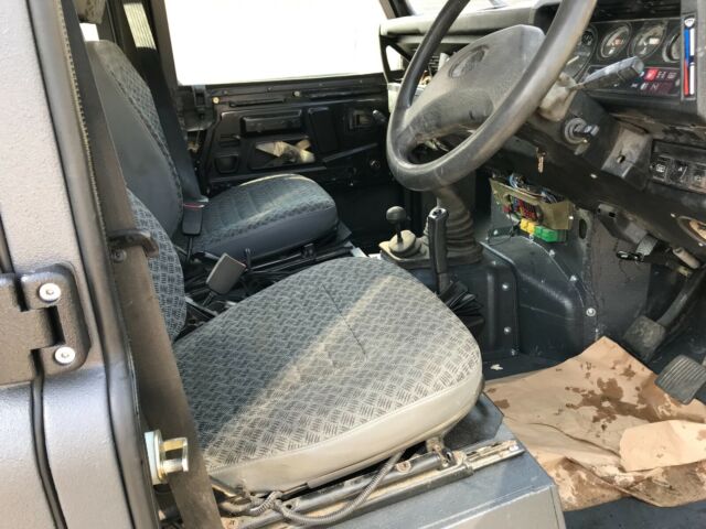 1992 Land Rover Defender 110 2.5Tdi UTILITY WAGON Nardo grey raptor paint - photo 8