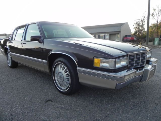 1992 Cadillac DeVille DeVille Sedan - photo 4