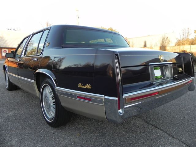 1992 Cadillac DeVille DeVille Sedan - photo 8