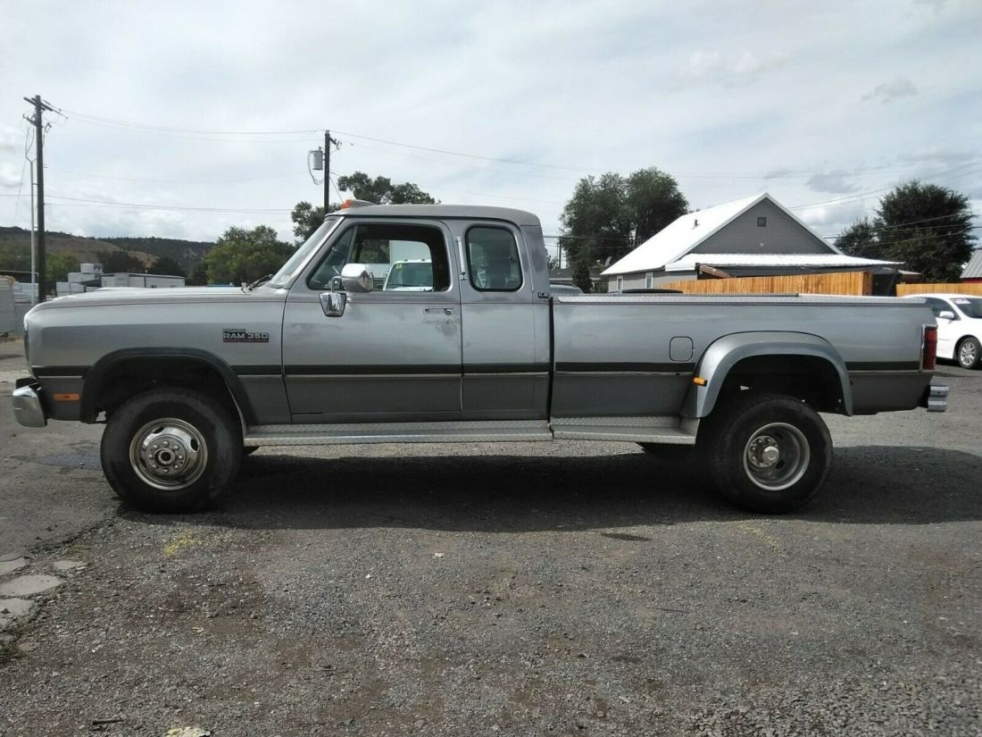 1992 Dodge Ram 3500 - photo 2