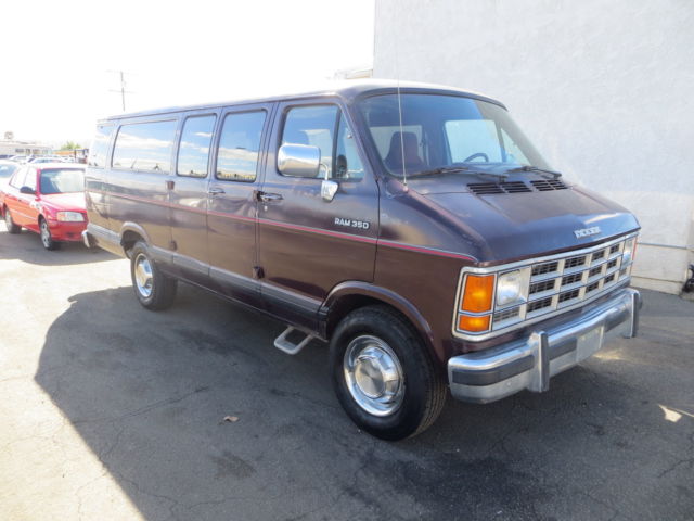 1992 Dodge Other Base Extended Passenger Van 3-Door - photo 3