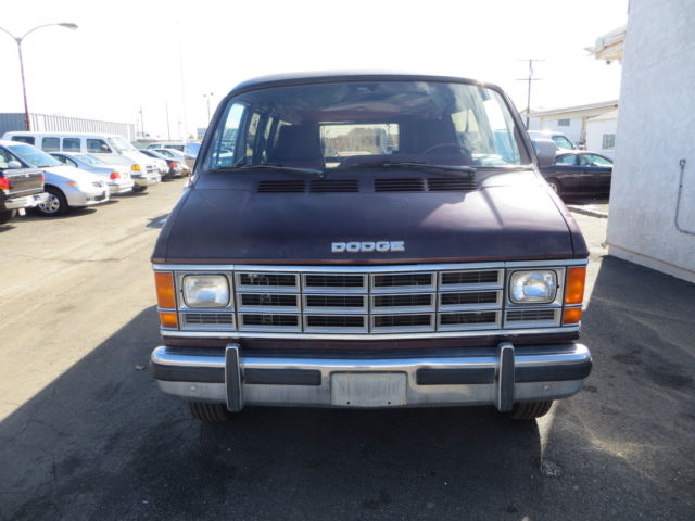 1992 Dodge Other Base Extended Passenger Van 3-Door - photo 7