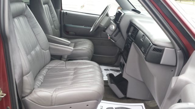 1992 Dodge Grand Caravan Wheelchair Mobility Handicap Handicapped Ramp - photo 11