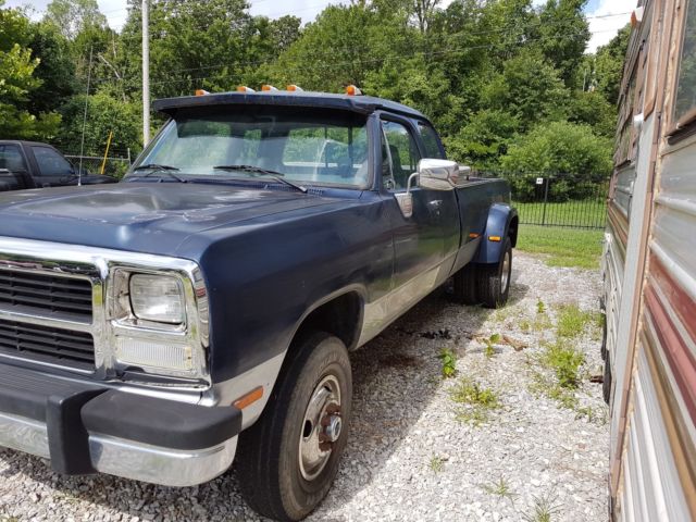 1992 Dodge Cummins Diesel W350 5.9 4WD 5 speed 1992 Dodge Ram 3500